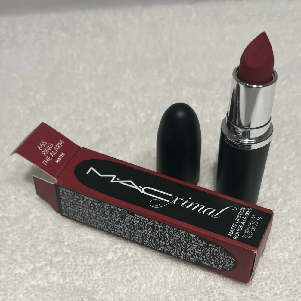 MAC Comsetics M·A·CXIMAL Silky Matte Lipstick in Ring The Alarm (665) NIB